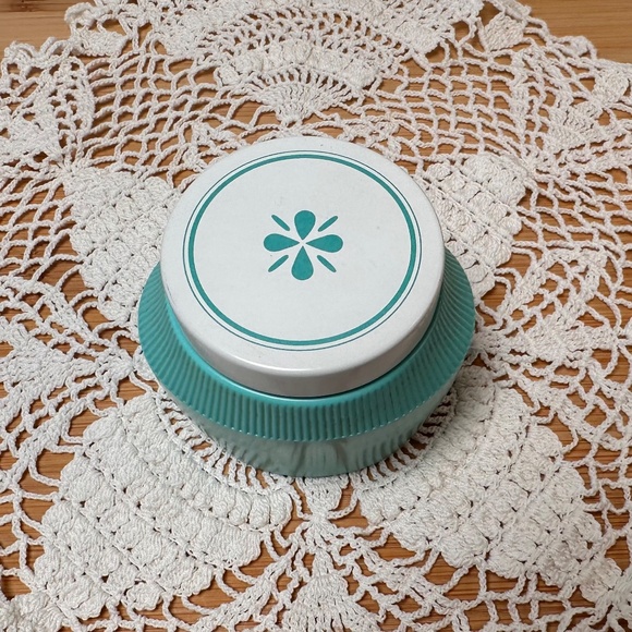 Vintage Avon Aqua Cream Jar - Picture 2 of 3